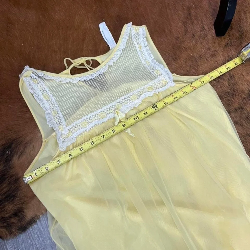 Vintage Lemon Chiffon Lace Nightgown – Size Large